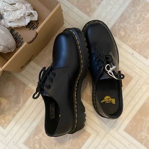 DR MARTENS WOMENS OXFORD 1461